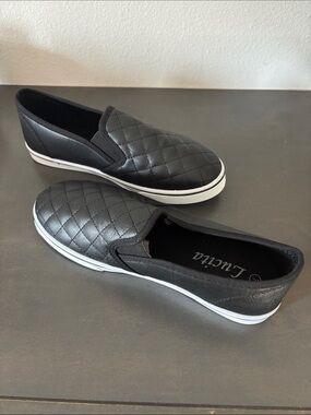 Quilted Slip-On Sneakers in Black - Lunita